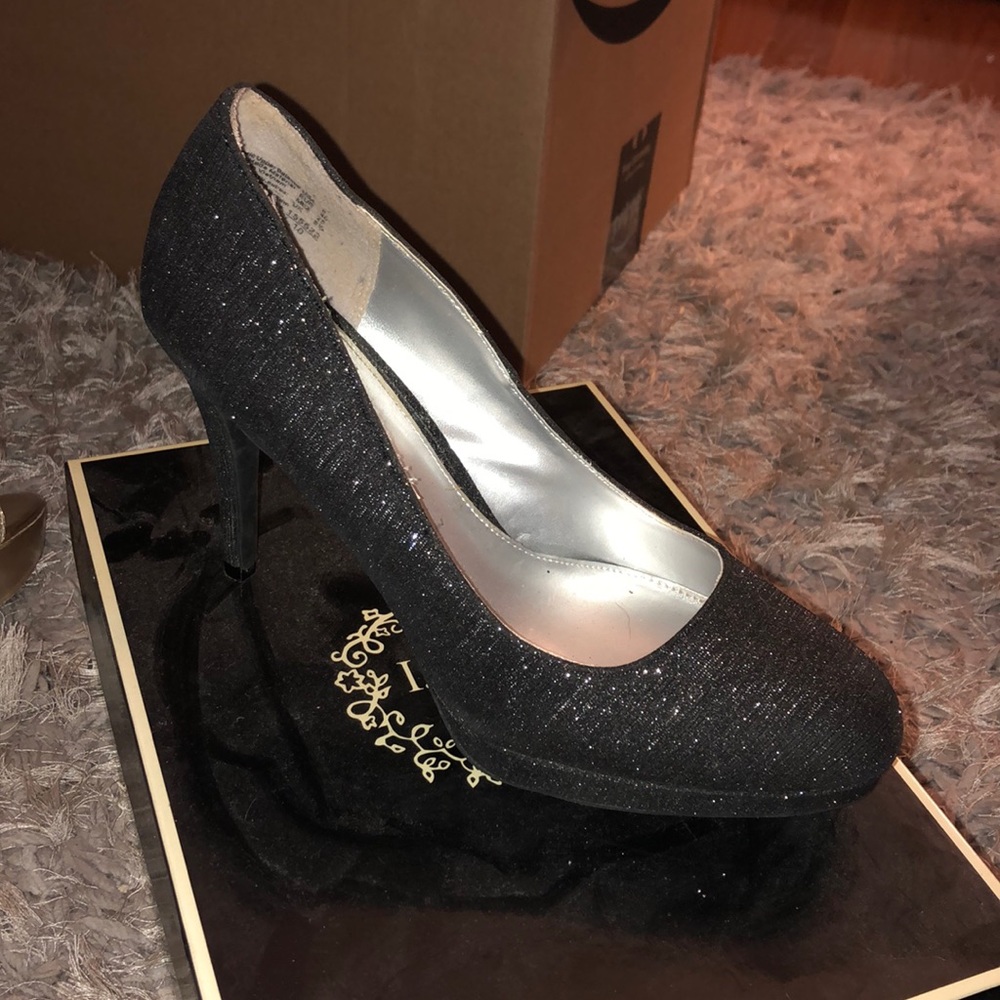 Black Glitter Pumps